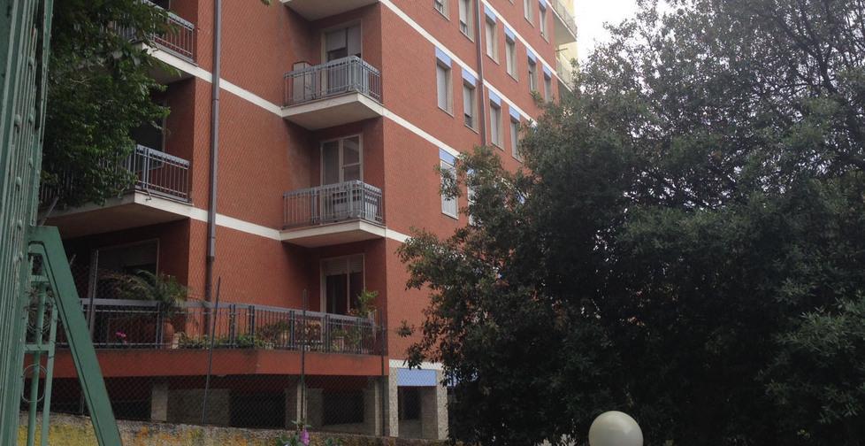 Paura in via Gramsci, col gas minaccia di far esplodere la casa 