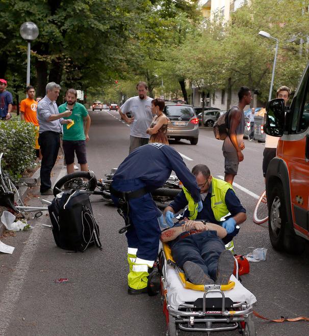Moto contro bicicletta, un ferito