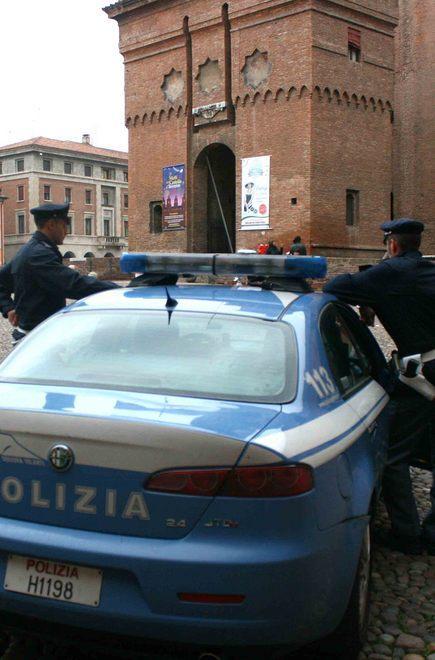 Molestava la rivale a 65 anni 
