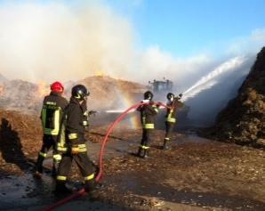 A fuoco un impianto a biomasse a Villacidro - VIDEO
