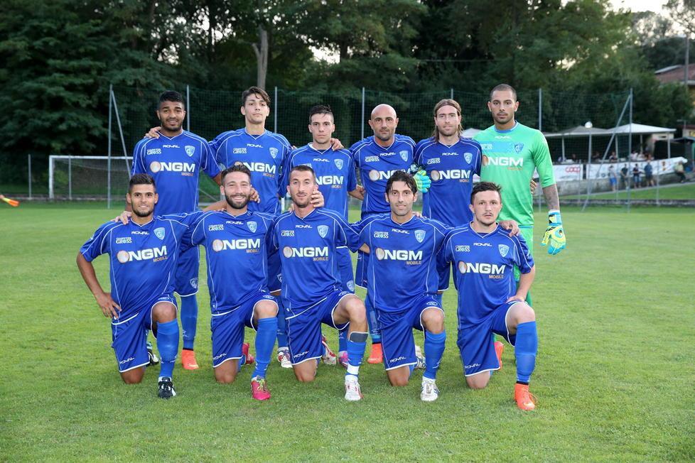 Gli azzurri segnano 10 gol alla Lampo, ma Tonelli va ko 