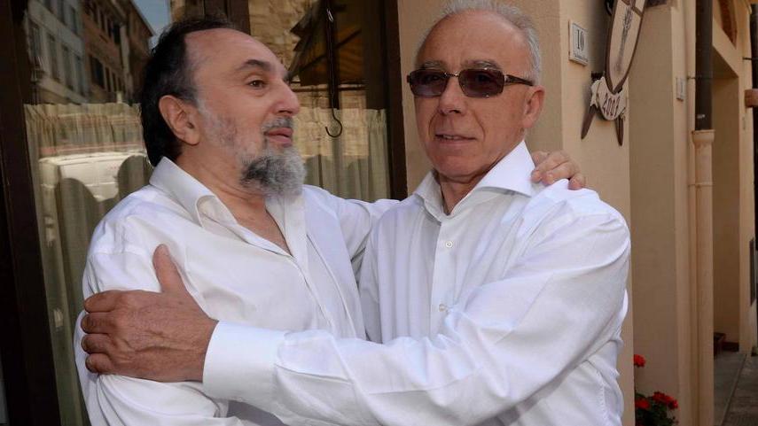 Prima l’apericena itinerante nel centro storico poi Andrea Buscemi ne “Il malato immaginario”
