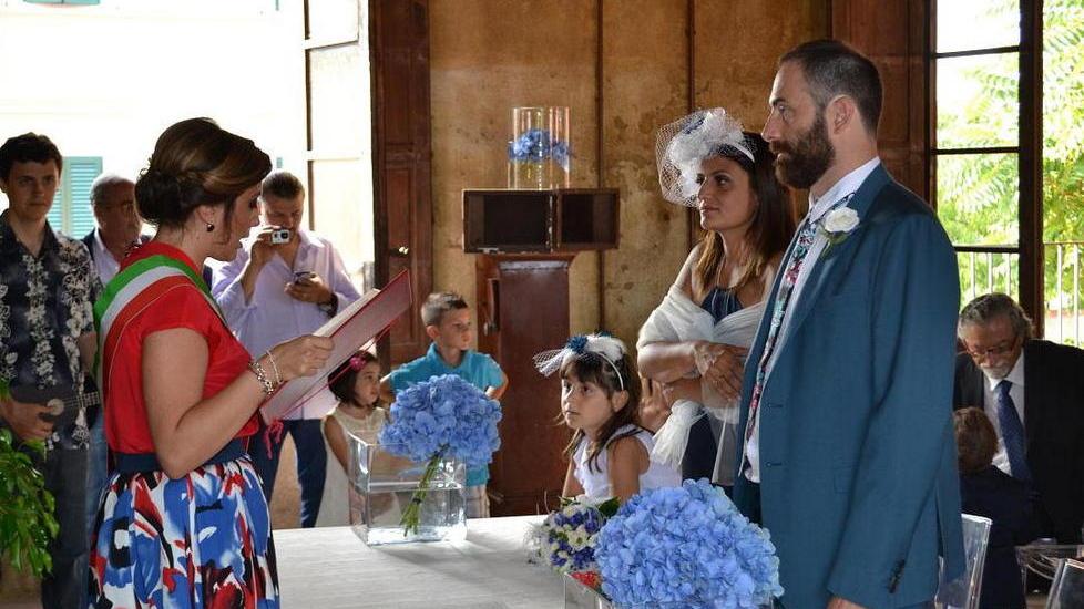Primo sì tra pareti ingiallite e ganci per seccare le pelli