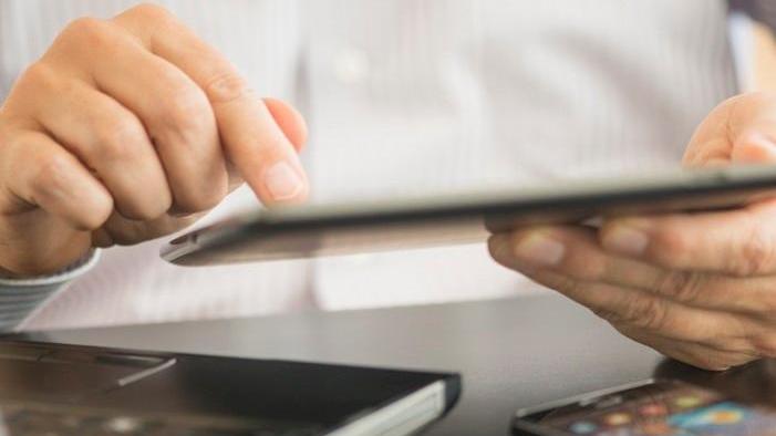 Laurearsi studiando via internet