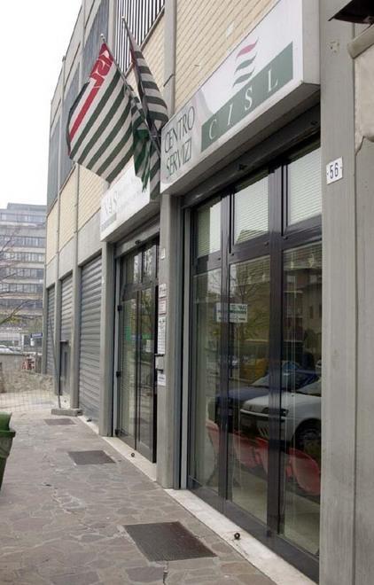 Patronati a rischio, volantinaggio Inas Cisl 