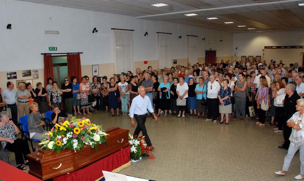 Filo, ultimo saluto a Toni «uomo libero tra la sua gente»