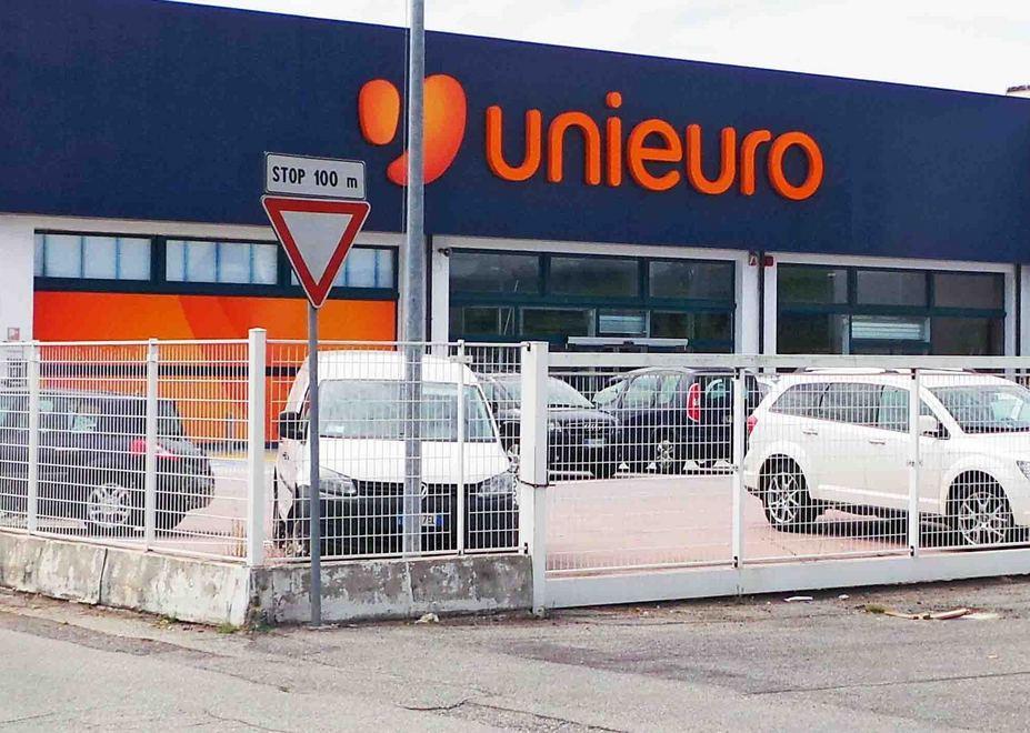 Unieuro, coda per l’apertura I titolari: «Salto di qualità»