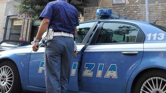 Manda all’ospedale un poliziotto: arrestato