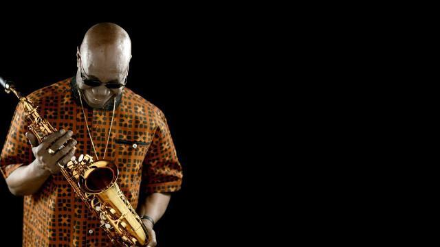 Dromos, nel segno di Manu Dibango 