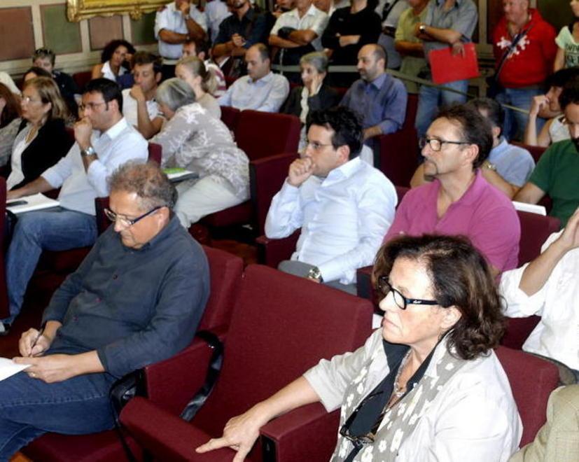 Manca il numero legale, sciolta la seduta del consiglio comunale 