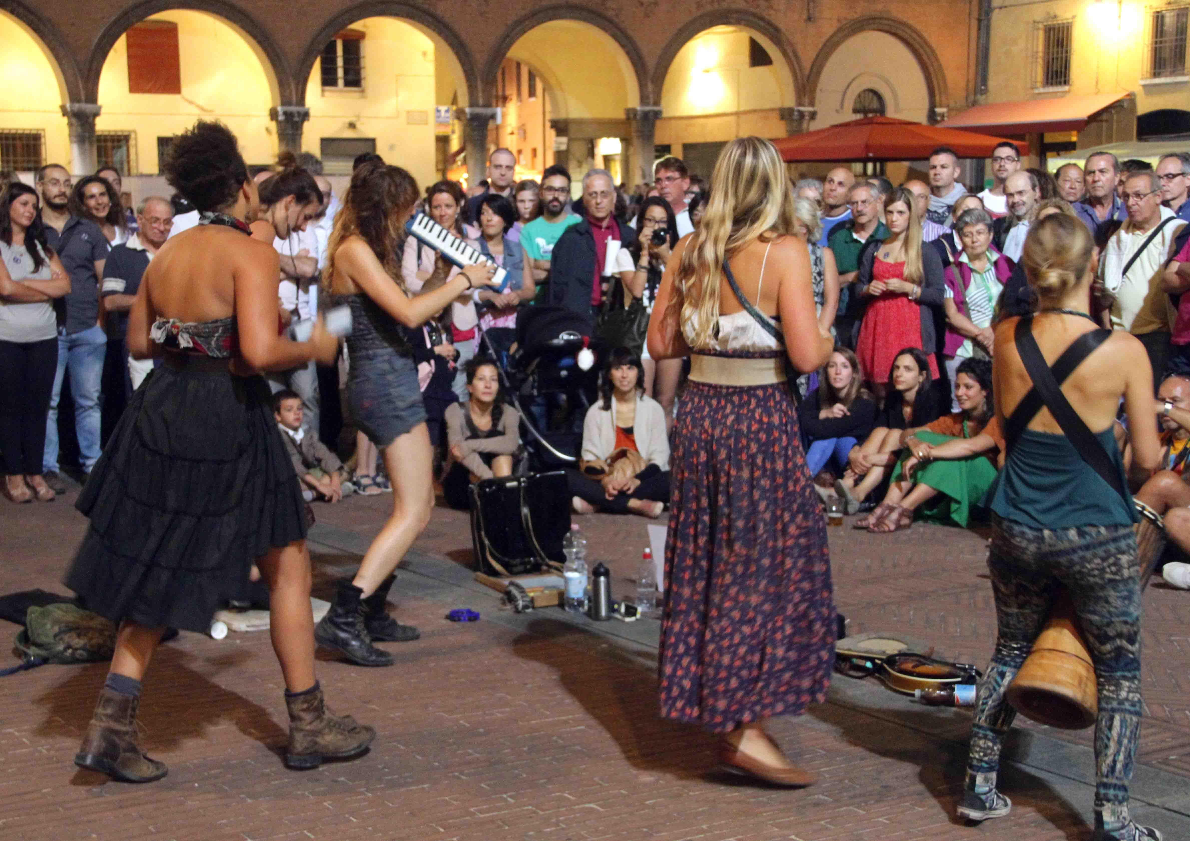 Buskers