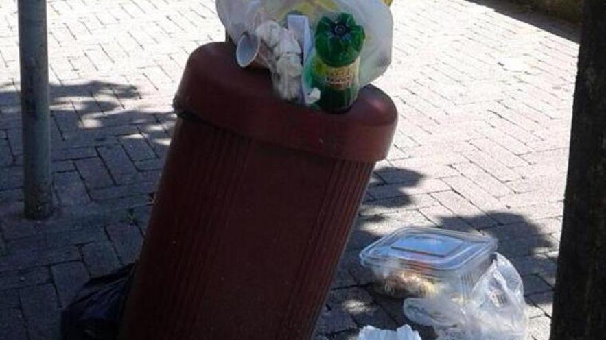 Inutile fare tante iniziative se non si svuotano i cestini