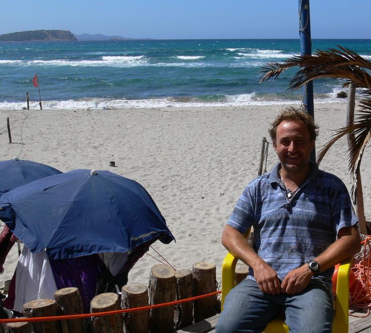 Il bagnino eroe che ha salvato più di 70 persone