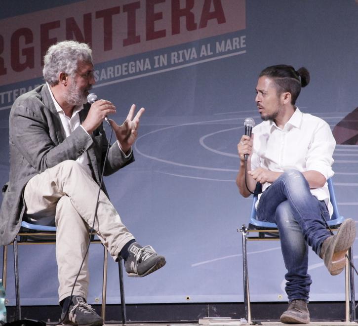 Quella voglia di scrivere Siti e Piccolo allo specchio 