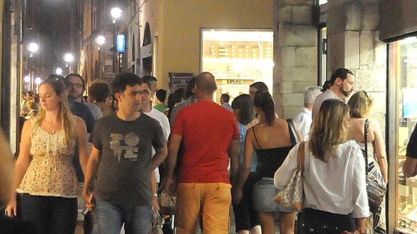Shopping sotto le stelle nel centro storico