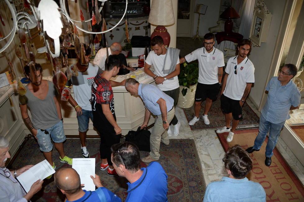 Rimandata a giovedì la presentazione in piazza 