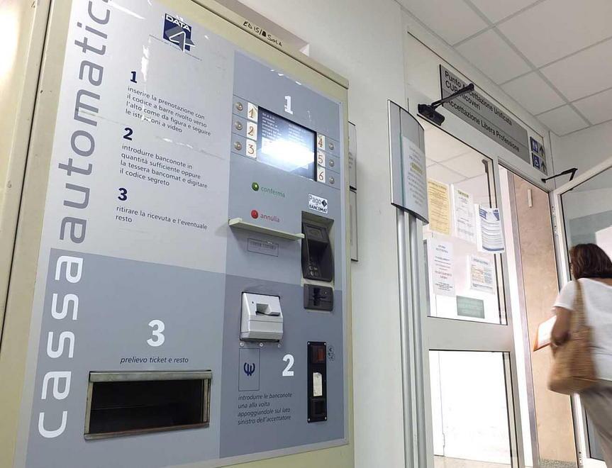 S. Chiara, quando pagare il ticket è un’avventura 