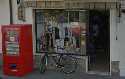 Tentata rapina con un coltello al tabacchi 