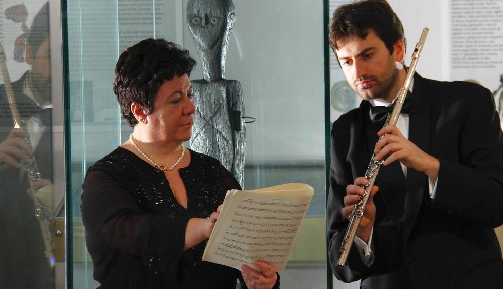 Fantasie dalle opere al chiostro stasera con flauto e piano