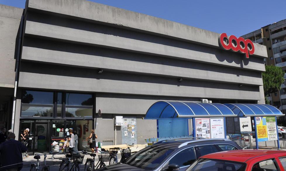 Foto sotto le gonne delle donne: preso