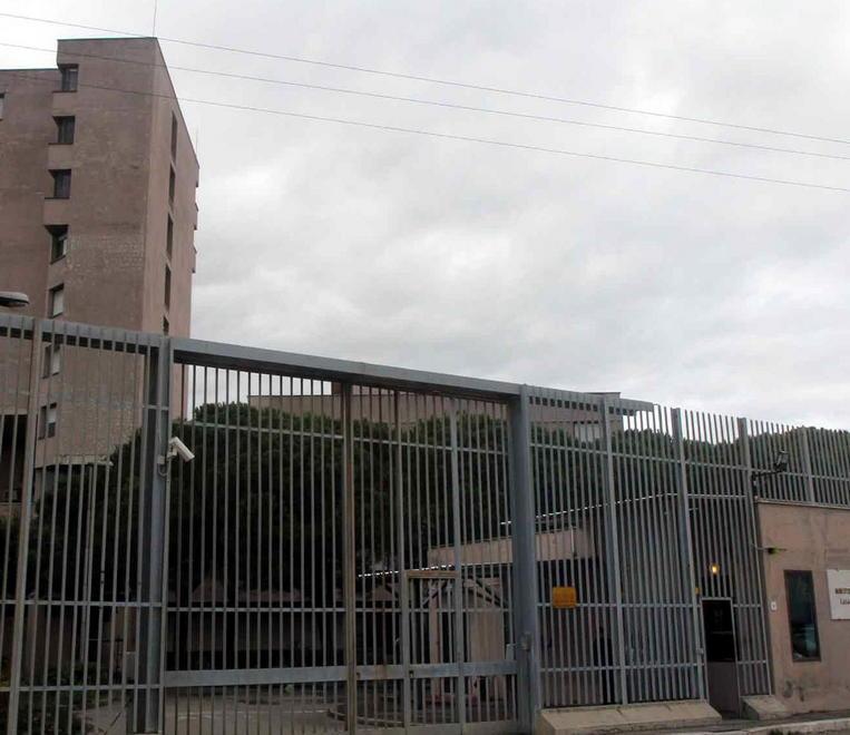Detenuto tenta il suicidio due volte in una settimana: gesti simbolici di protesta 