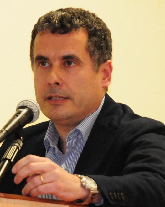 Politica divisa. Lai: bene. Pili: demenziale 