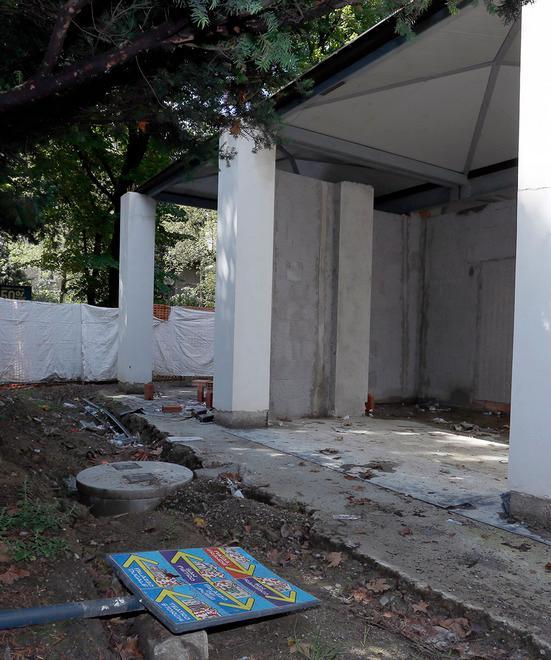 Abusi, alta tensione ma il Comune insiste per il dissequestro 