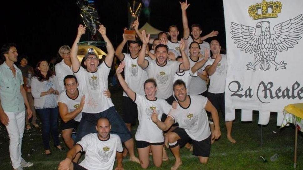 Si chiude un Palio “Reale” il rione vince il drappo