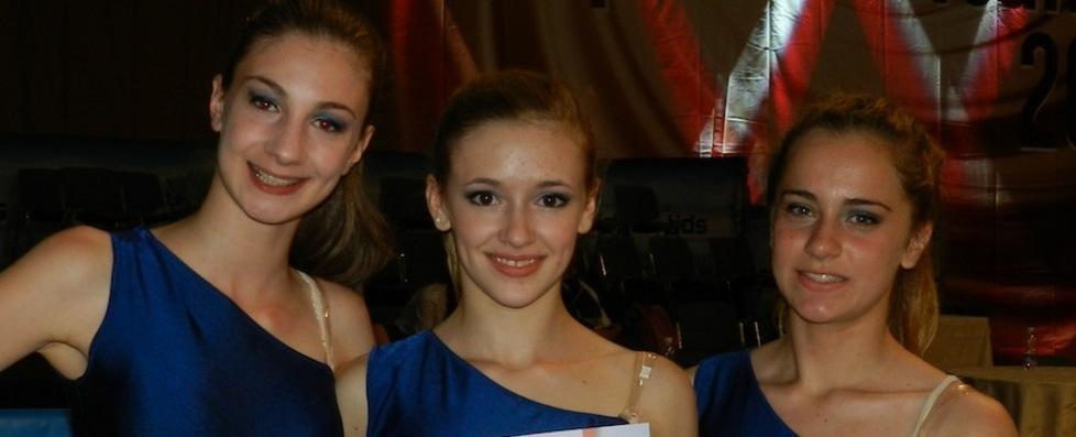 Tante medaglie per la scuola Surya Dance