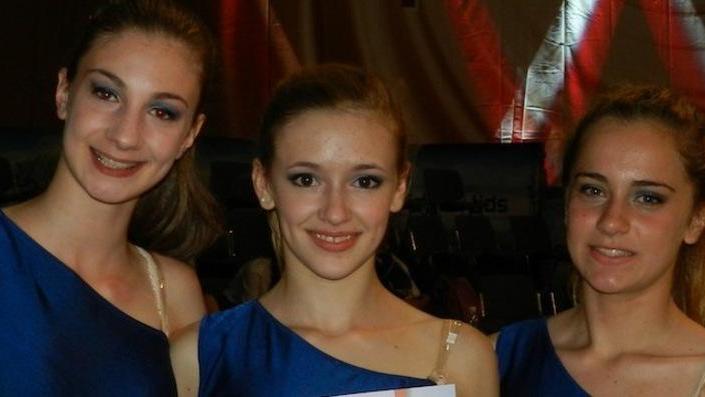 Tante medaglie per la scuola Surya Dance