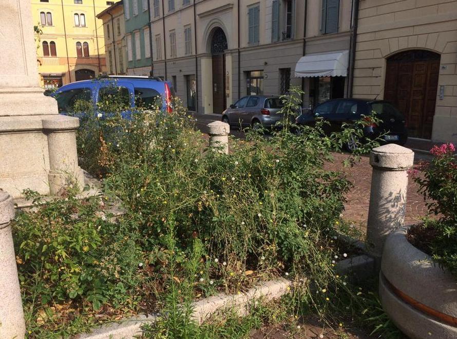 Degrado in centro, i cittadini si mobilitano 