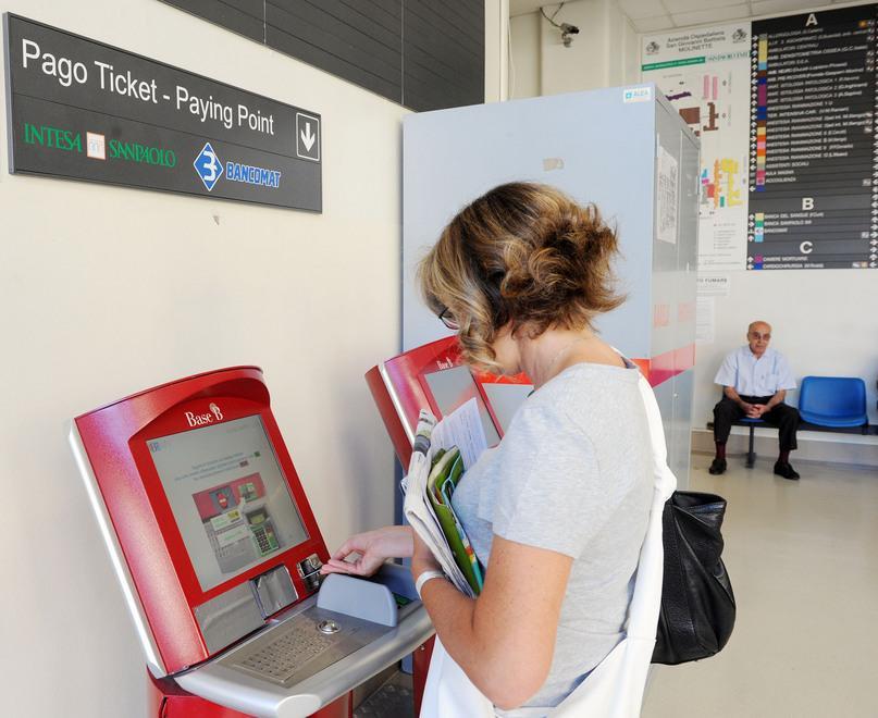 Il ticket sanitario ora si paga anche alle Poste o sul web 