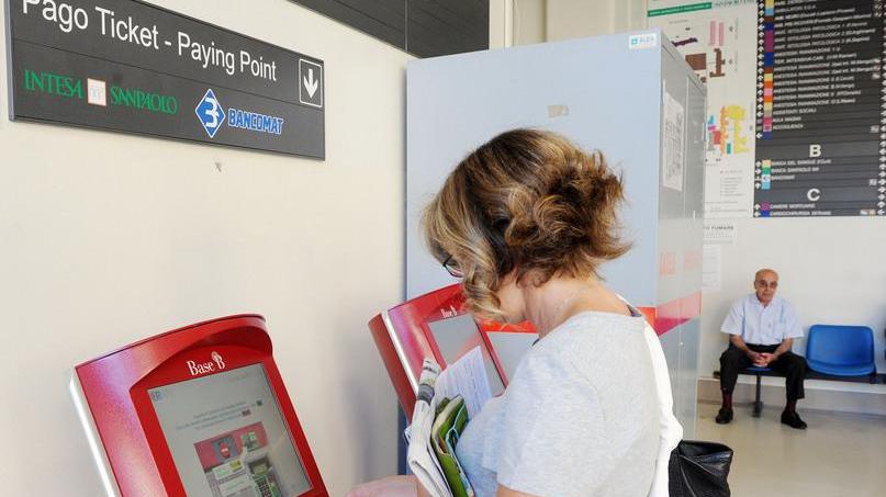 Il ticket sanitario ora si paga anche alle Poste o sul web