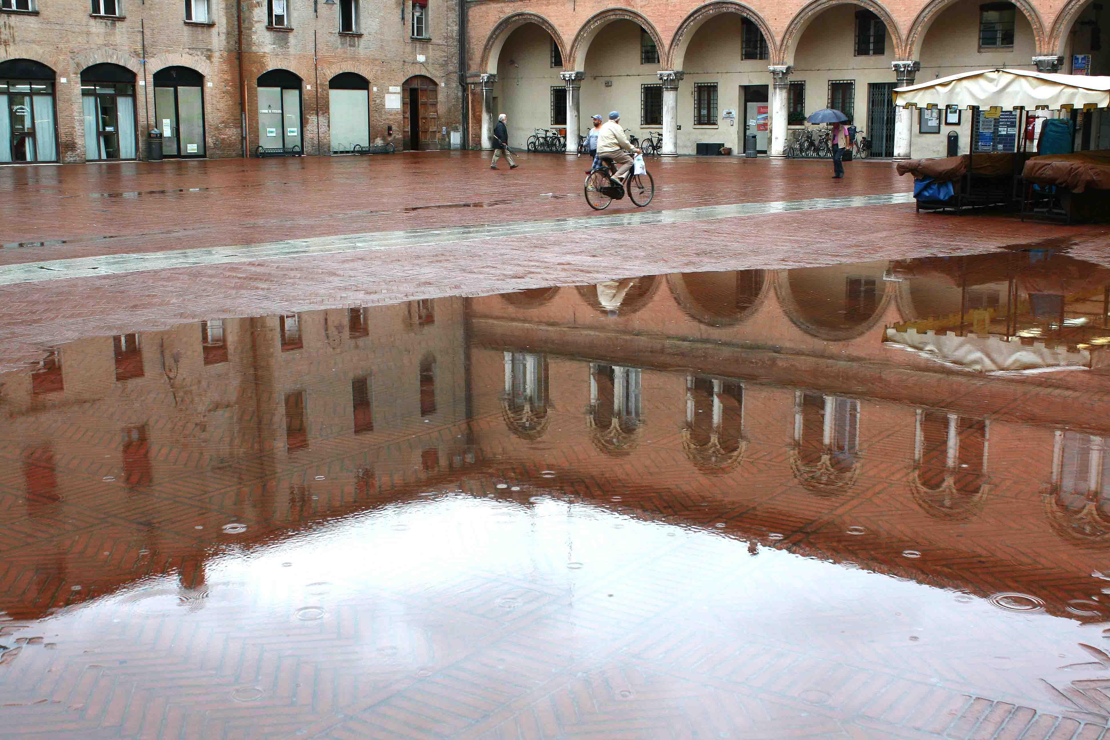 Allagamenti e disagi in tutta la città