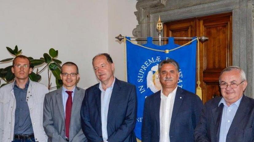 Arriva la “patente” per operare con il robot Da Vinci