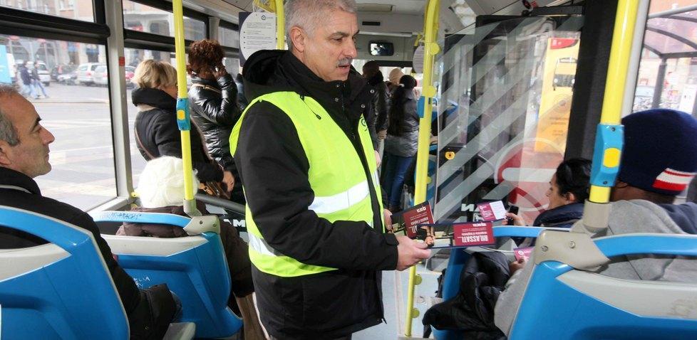 «Portoghesi» sui bus della Seta, multe raddoppiate nel 2013 