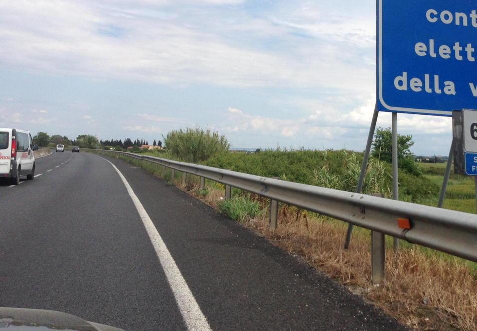 Lascia l’ospedale e s’incammina in Fi-Pi-Li
