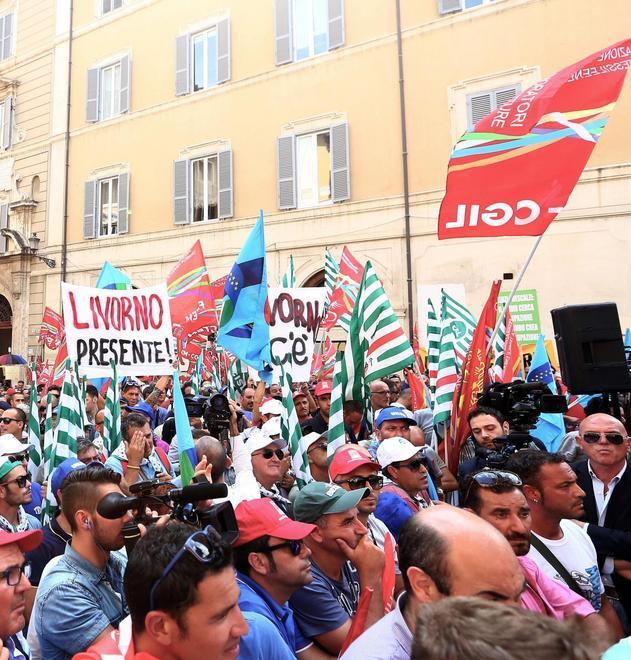 «A Sarroch è rischio chiusura» 