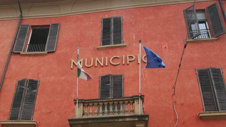 Correggio discute delle tasse locali e dell’otto per mille