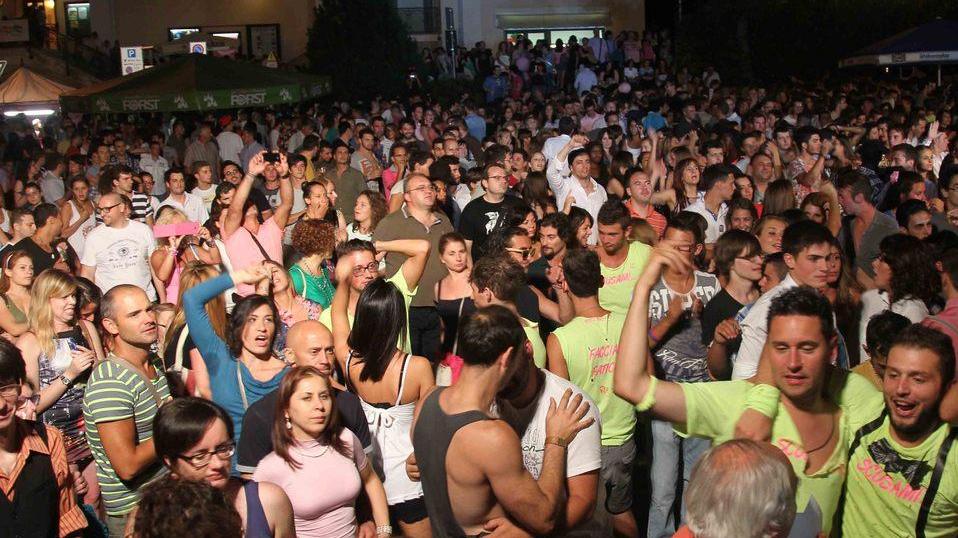 Arriva la Notte Rosa Castelnovo propone musica e shopping