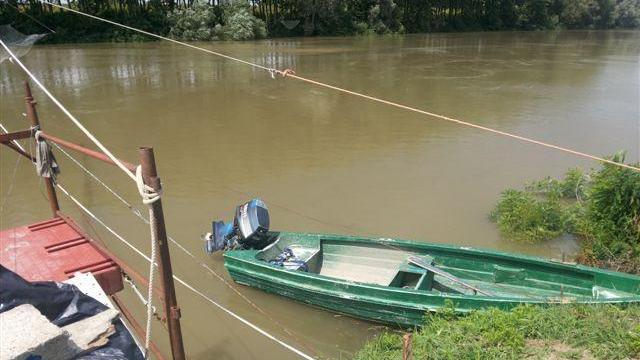 La barca dei pescatori di frodo