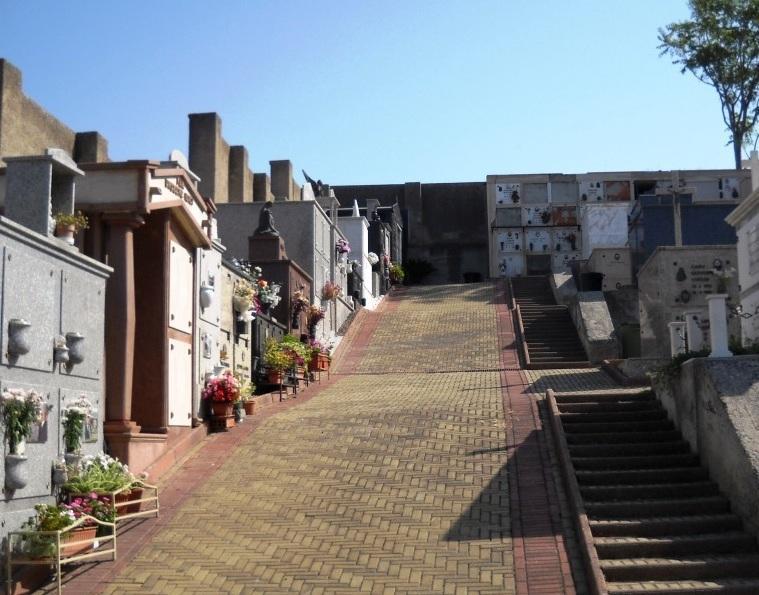 Primi fondi per ampliare il cimitero comunale