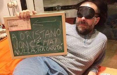 Shopping notturno, affari (forse), ma molta creatività