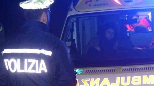 A1, auto sbanda: un morto, quattro feriti