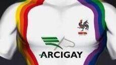 L’Arcigay sulle maglie dei Roosters Rugby