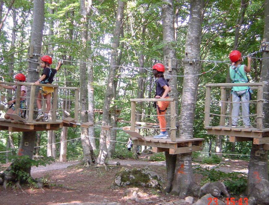 Dimezzati i turisti di Cerreto Laghi per maltempo e crisi 