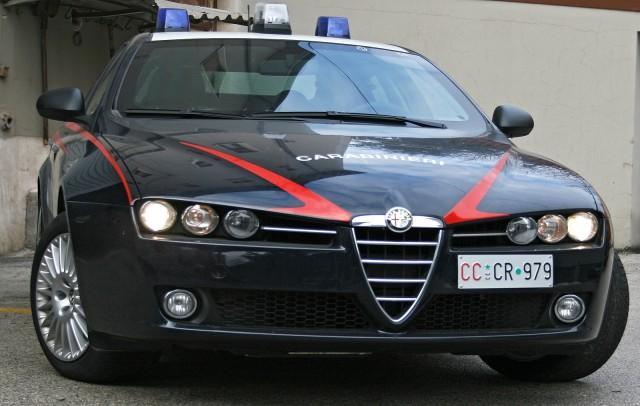 Donna aggredita e derubata in stazione