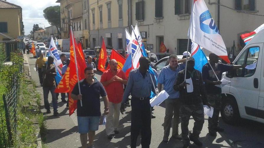 Gli operai di Ristori di nuovo in strada