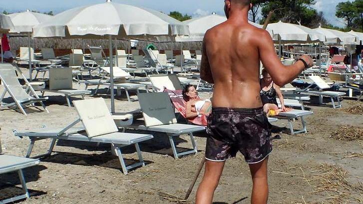 La Costa Est “coperta” di sterpaglie