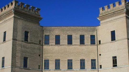 I quadri di Tavolini da oggi in mostra nelle sale del Castello